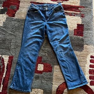 Maurice’s jeans size 16W long, high rise curvy.